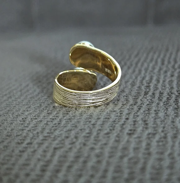 Shivam Freshwater Pearl Bypass Ring💍 - NWT - Picture 5 of 16